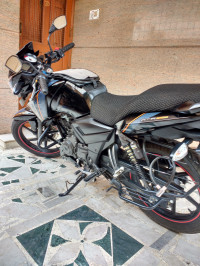 Black TVS Apache RTR 160