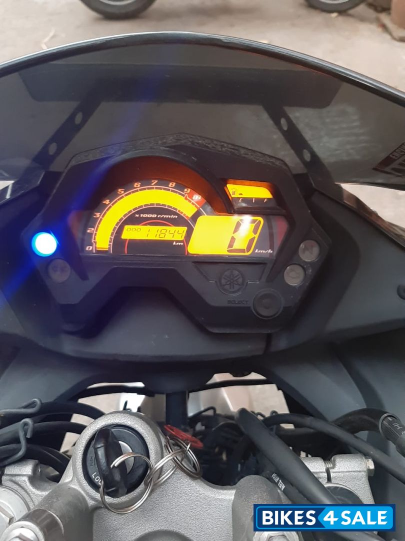 Black Yamaha Fazer FI V2