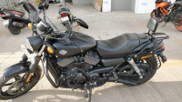 Black Harley Davidson Street 750