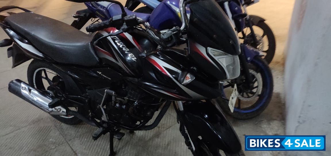 Black Bajaj Discover 150 F