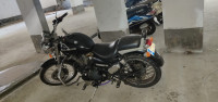 Black Royal Enfield Thunderbird 350
