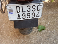 Black Bajaj Avenger 220 DTS-i