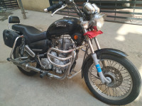 Black Royal Enfield Thunderbird 350