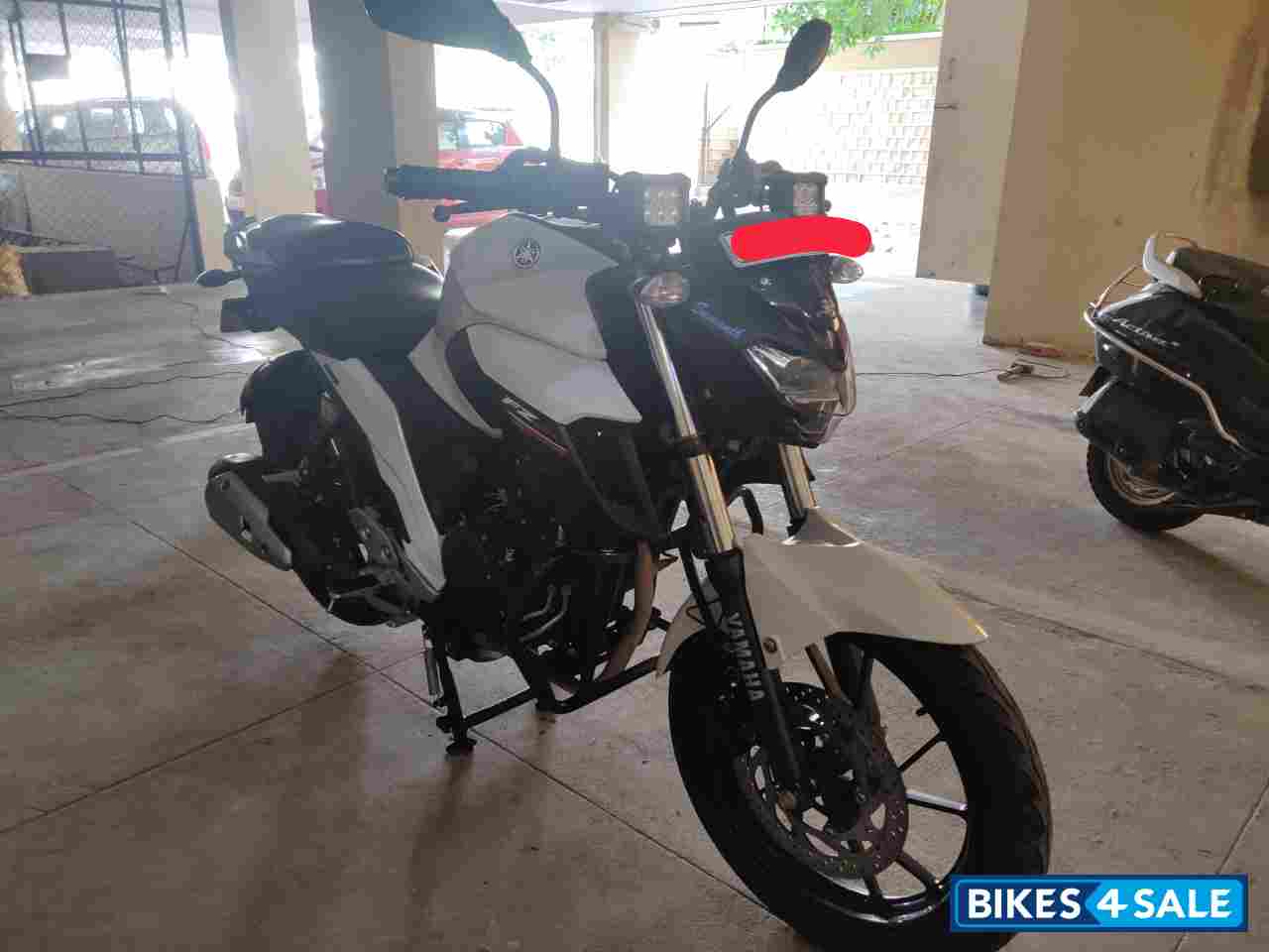 Yamaha FZ25