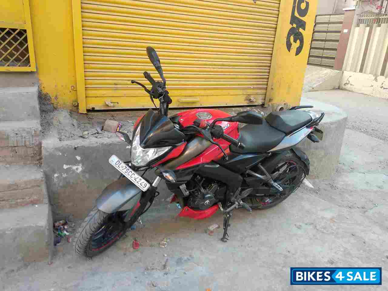 Bajaj Pulsar 200 NS Bajaj Pulsar 200 NS