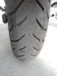 Ebony Black Met Bajaj Avenger Cruise 220