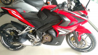 Bajaj Pulsar RS 200 ABS