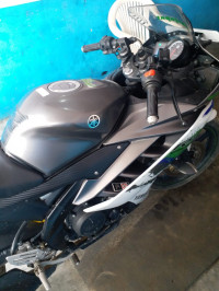 Yamaha YZF R15 V2