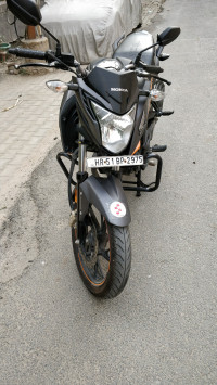 Mars Orange Honda CB Hornet 160R ABS