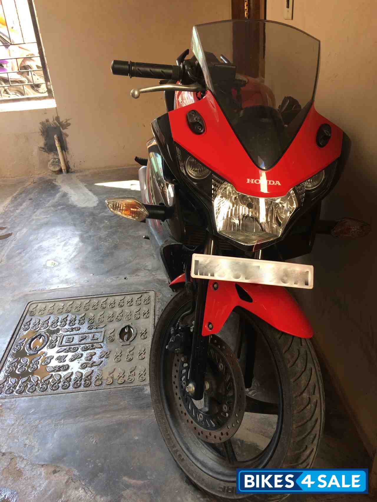 Honda CBR 150R Honda CBR 150R