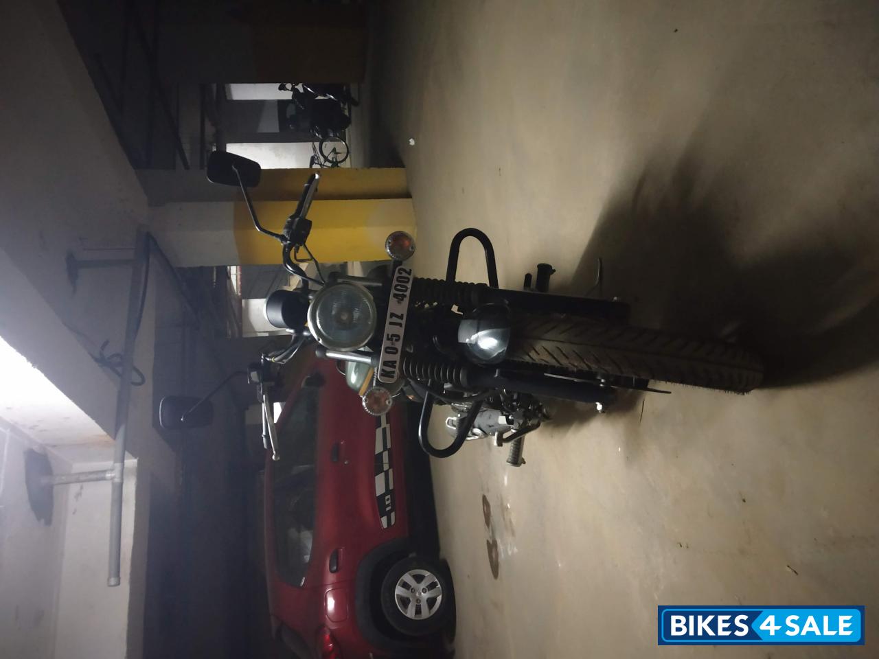 Desert Green Bajaj Avenger Street 220 Desert Green Bajaj Avenger Street 220