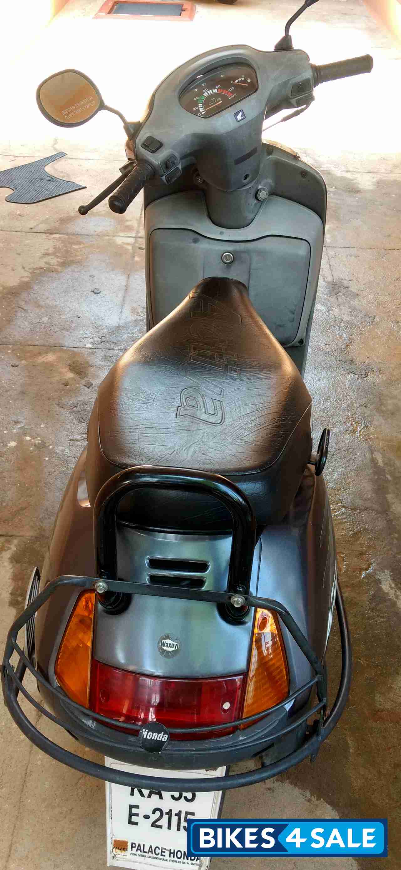 Grey Honda Activa