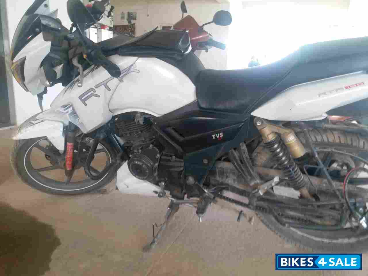 TVS Apache RTR 180 ABS