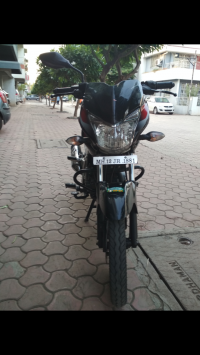 Black Bajaj Discover 125 ST