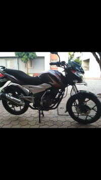 Black Bajaj Discover 125 ST