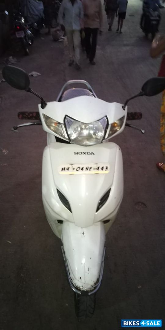White Honda Activa 3G White Honda Activa 3G