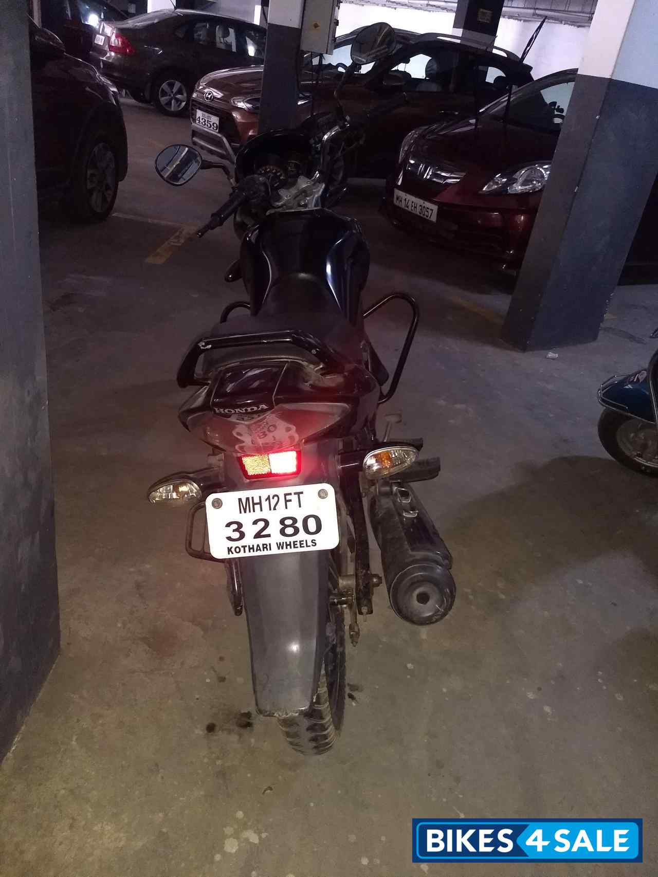 Black Honda CB Unicorn