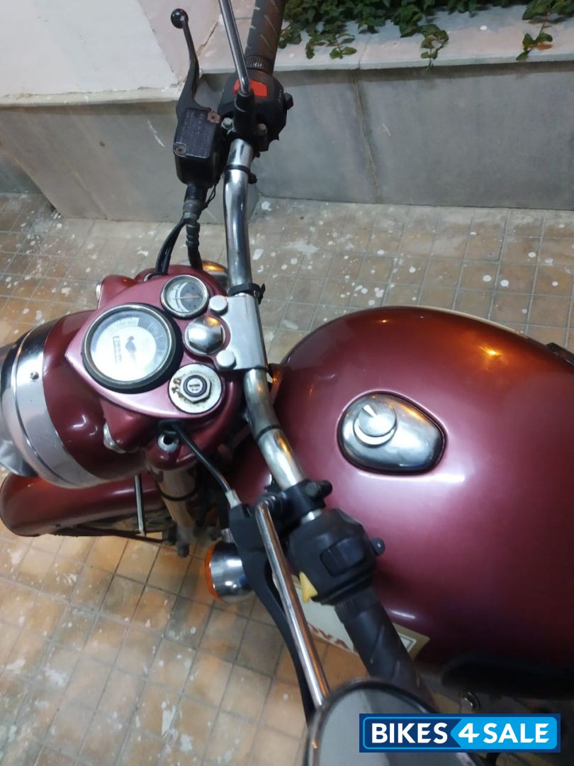 Maroon Royal Enfield Classic 350