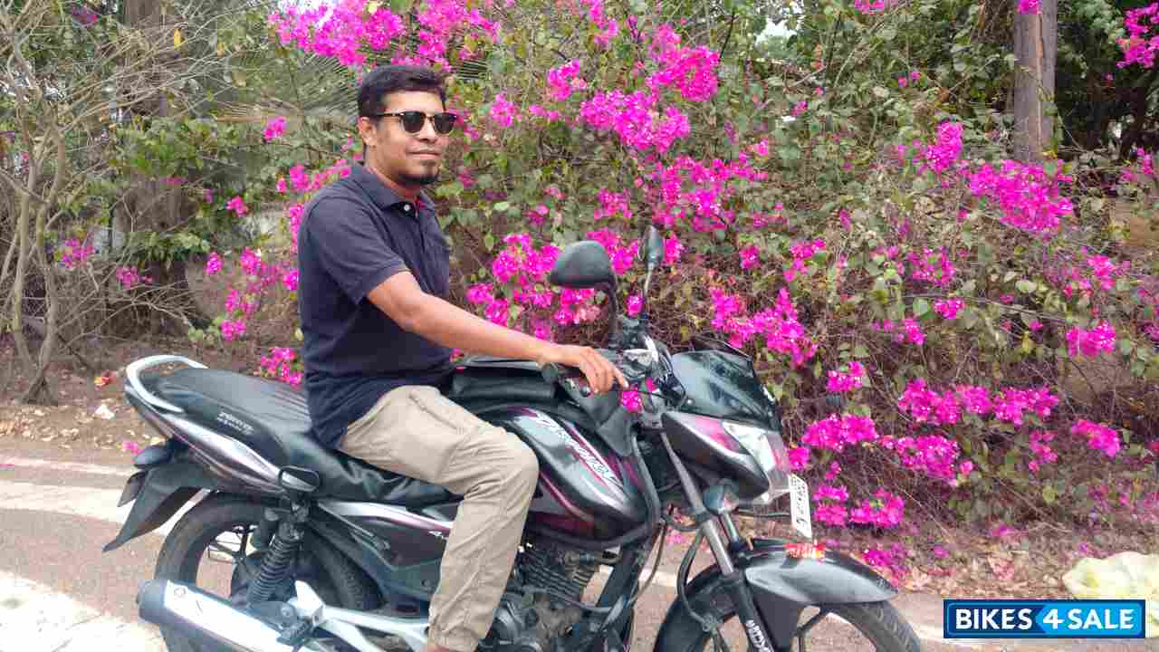 Black With Purple Bajaj Discover 125M