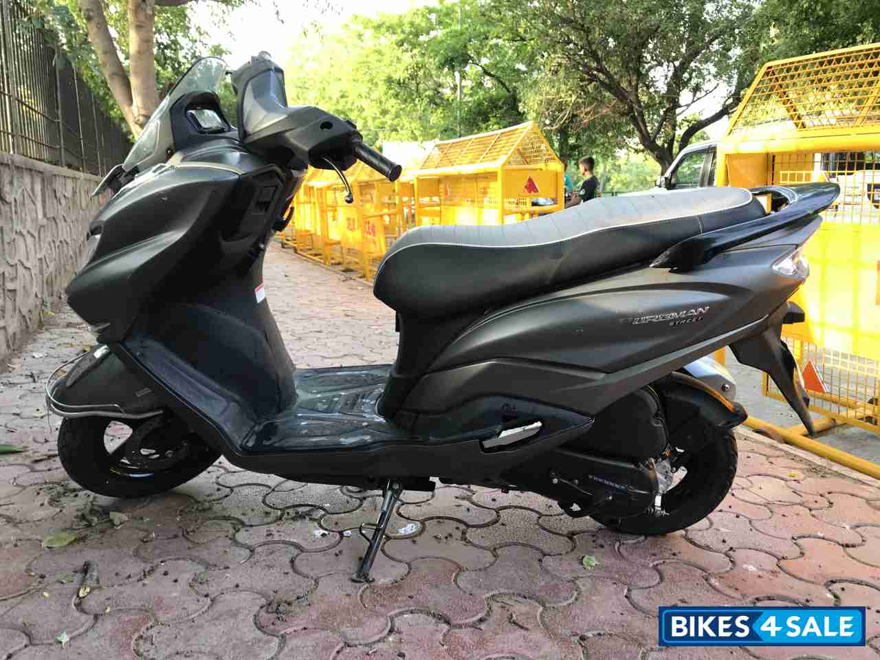 Matt Gret Suzuki Burgman Street Matt Gret Suzuki Burgman Street