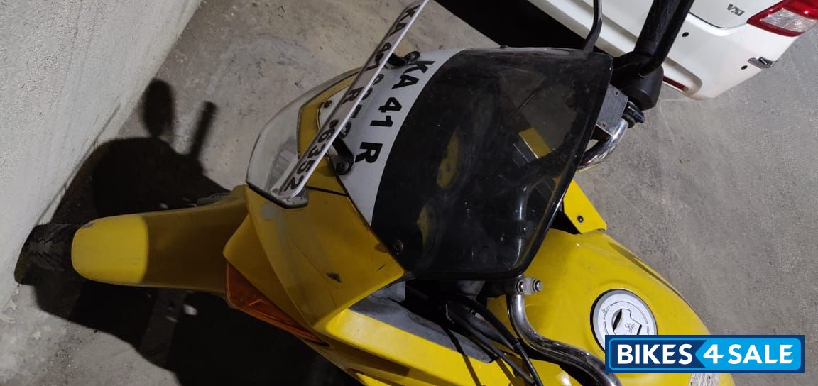 Yellow Hero Karizma R