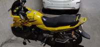Yellow Hero Karizma R
