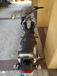 Black + Chrome Bajaj Avenger Cruise 220