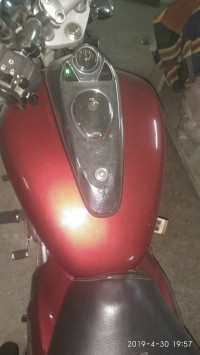 Red Bajaj Avenger 220 DTS-i