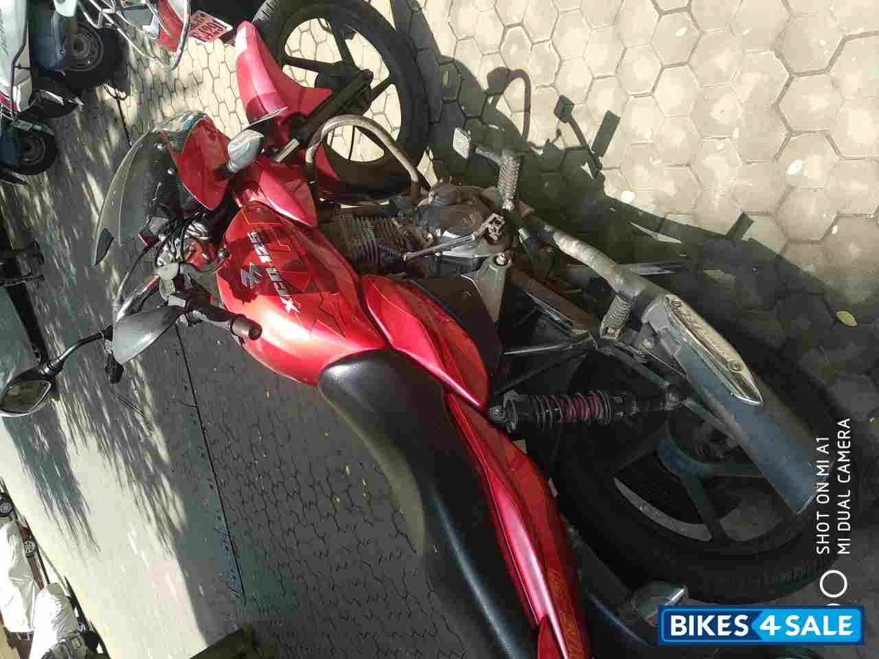 Bajaj XCD 125 DTS-Si Bajaj XCD 125 DTS-Si