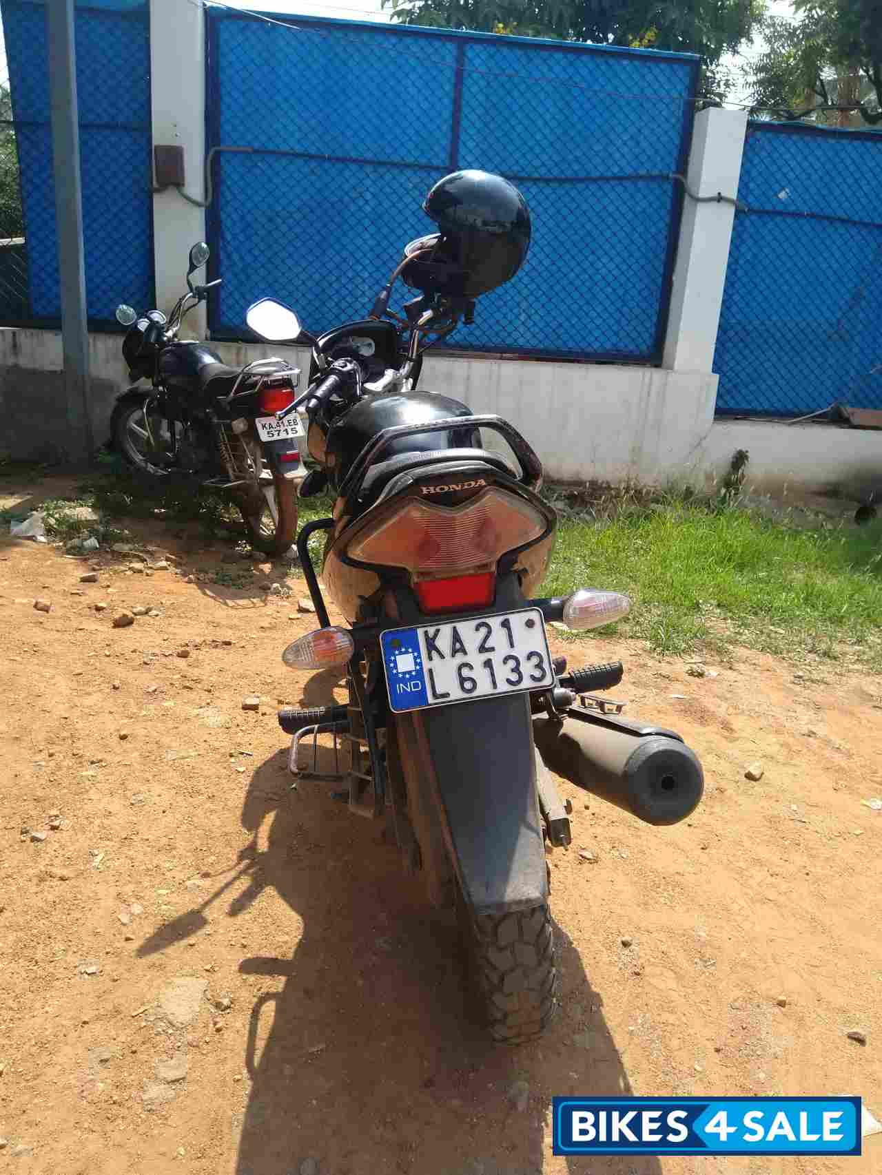 Black Honda CB Unicorn