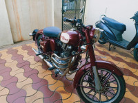 Royal Enfield Classic 500