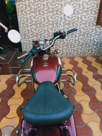 Royal Enfield Classic 500