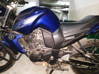 Blue Yamaha FZ16