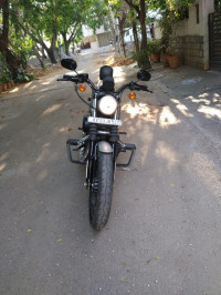 Silver Harley Davidson Iron 883