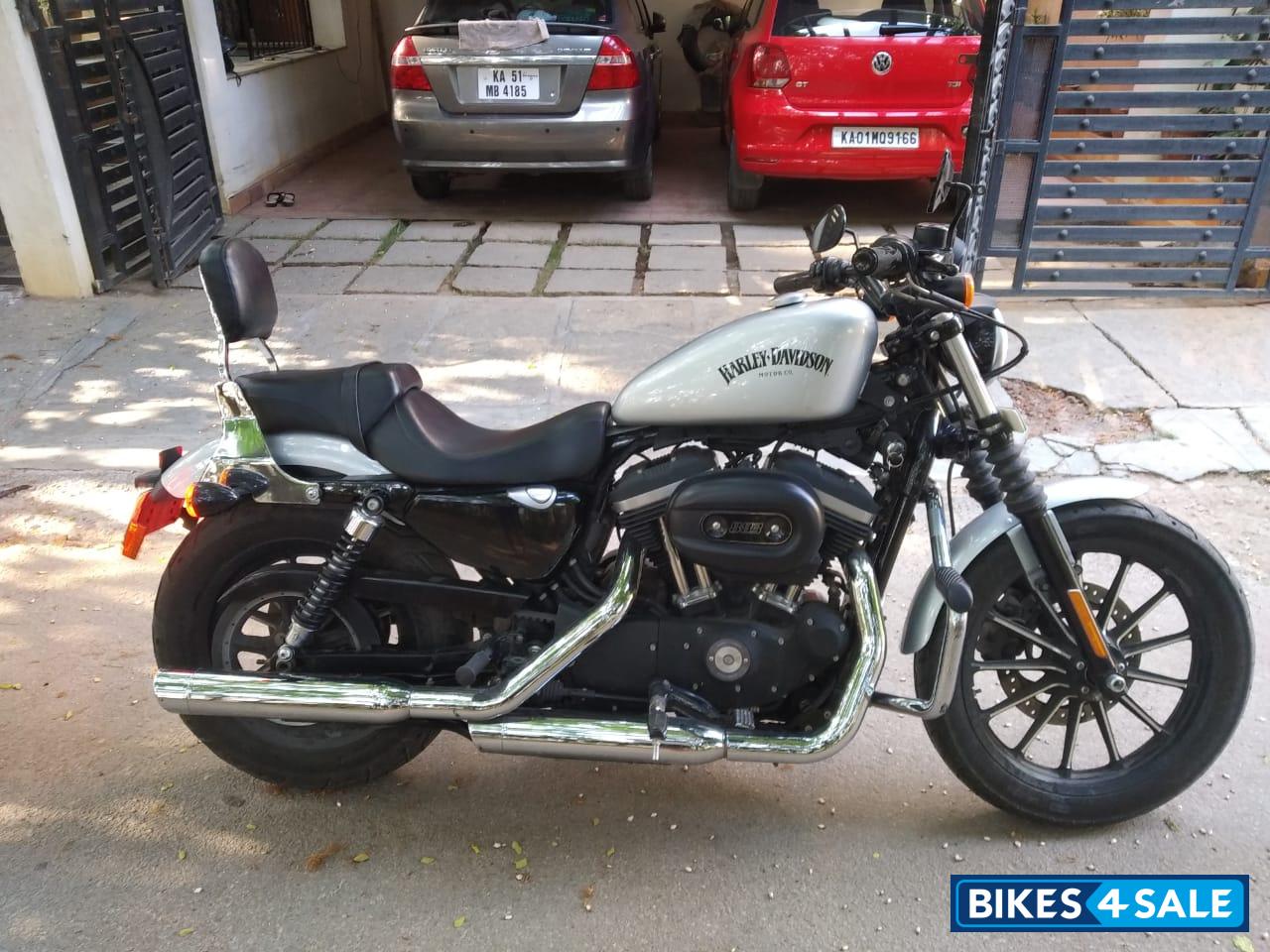 harley davidson iron 883 silver