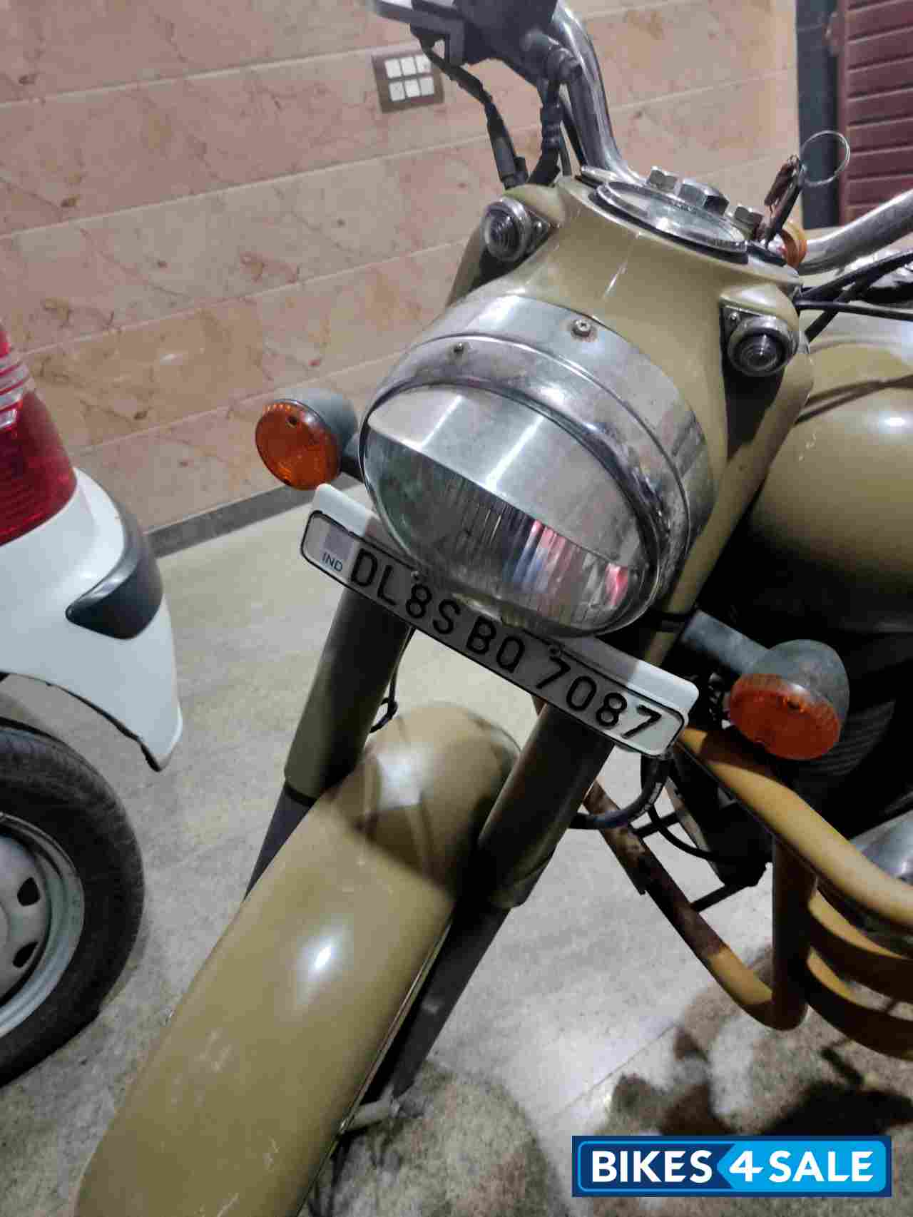 Royal Enfield Classic Desert Storm