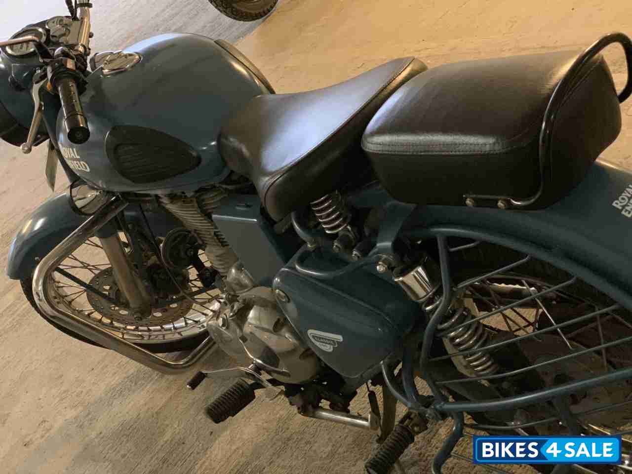 Squadron Blue Royal Enfield Classic 500