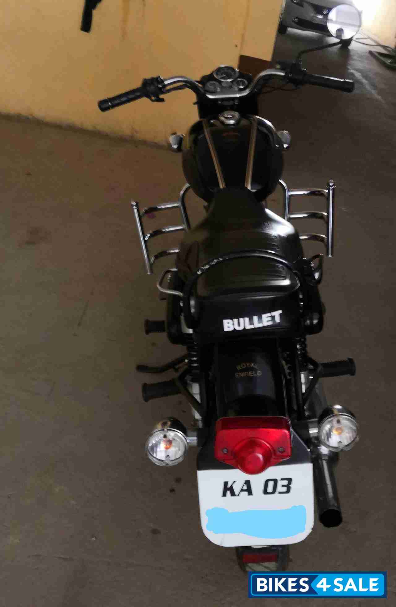 Black Royal Enfield Bullet Standard 350 Black Royal Enfield Bullet Standard 350