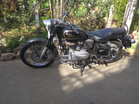 Black Royal Enfield Bullet Standard 350
