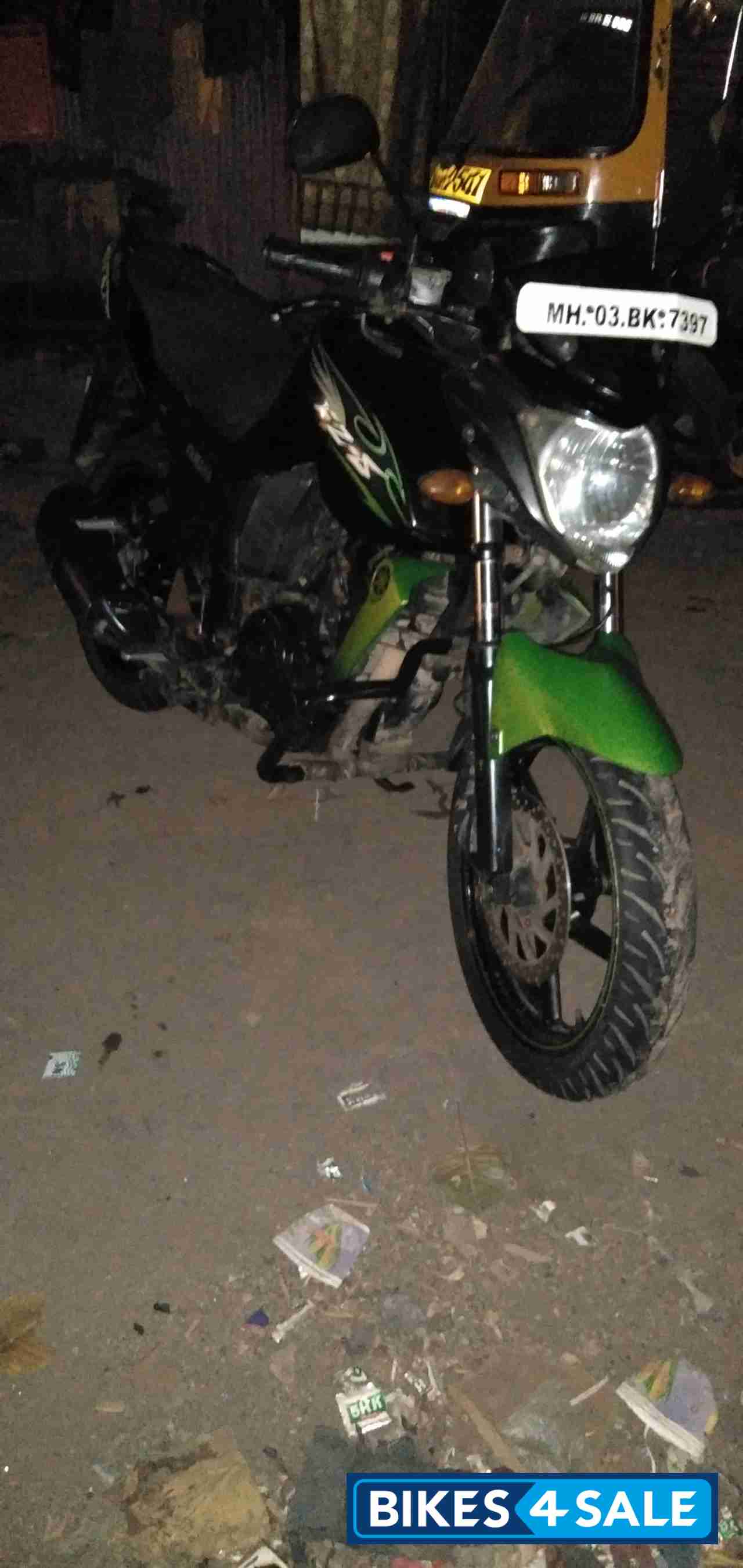 Black Green Yamaha FZ-S