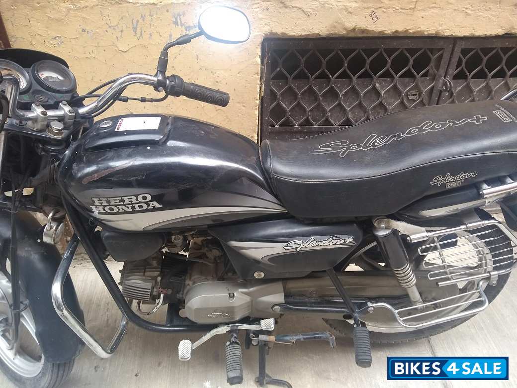 Black Hero Splendor Plus