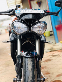 Black Triumph Street Triple RS