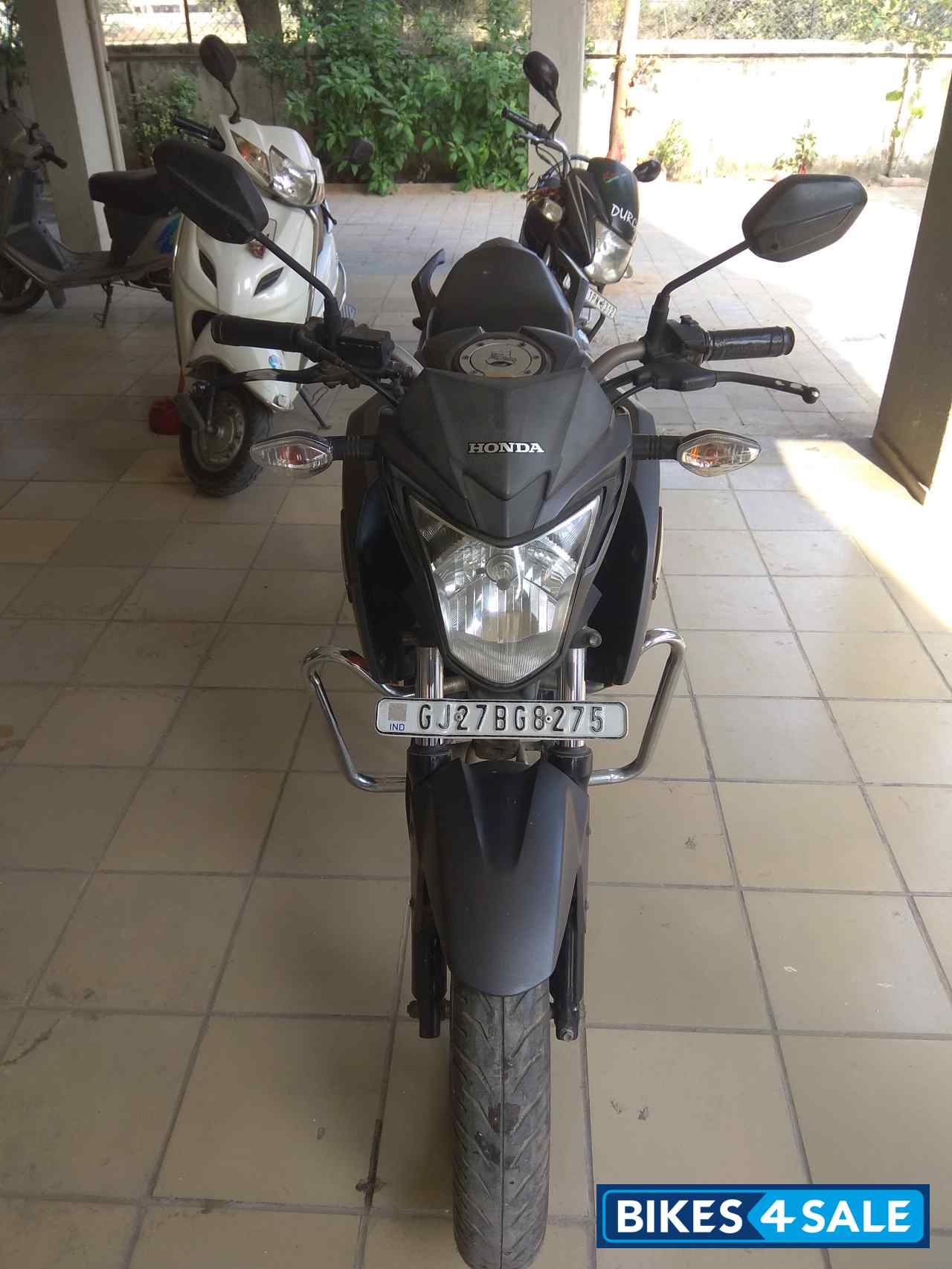 Used 2016 model Honda CB 160R for sale in Ahmedabad. ID 219810