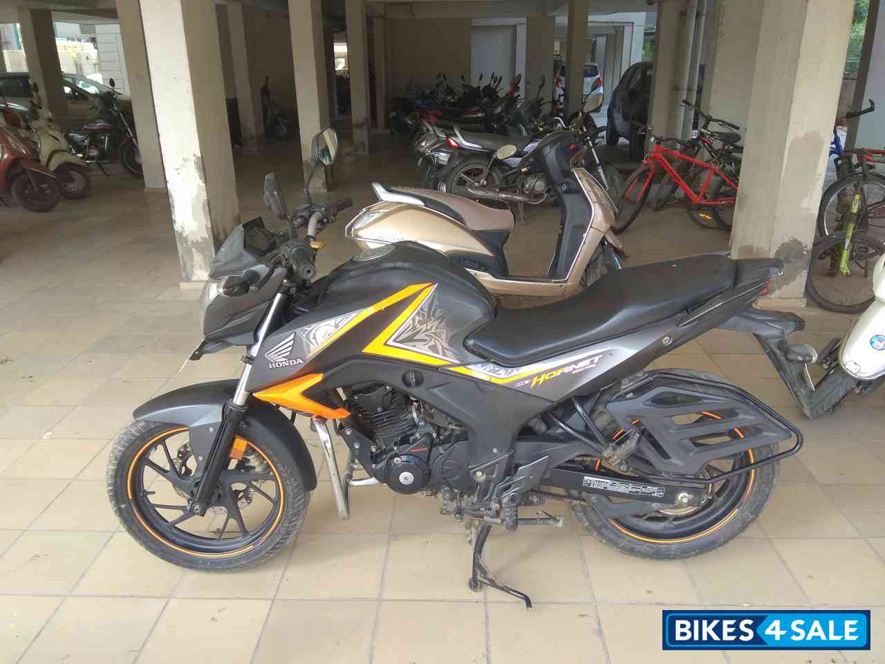 Used 2016 model Honda CB 160R for sale in Ahmedabad. ID 219810