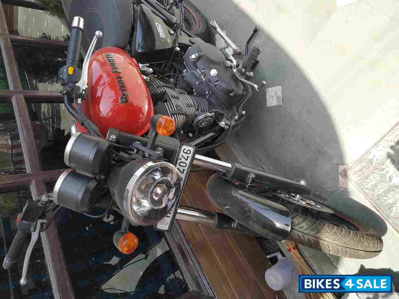 Red Royal Enfield Thunderbird X 350