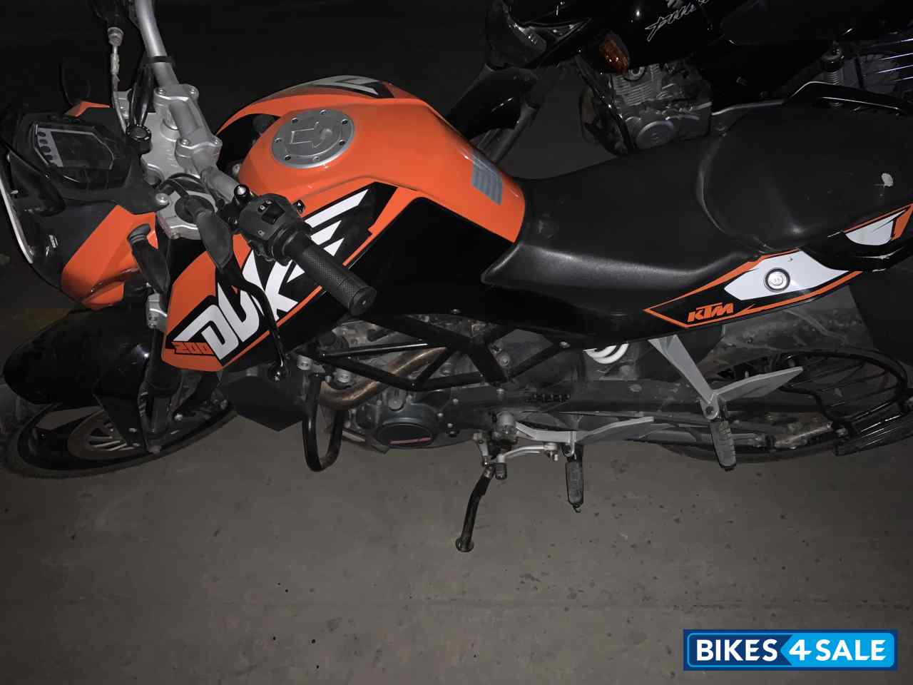 Orange KTM Duke 200