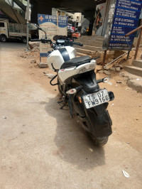 White TVS Apache RTR 200 4V