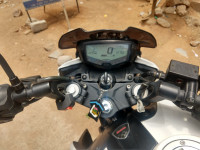White TVS Apache RTR 200 4V