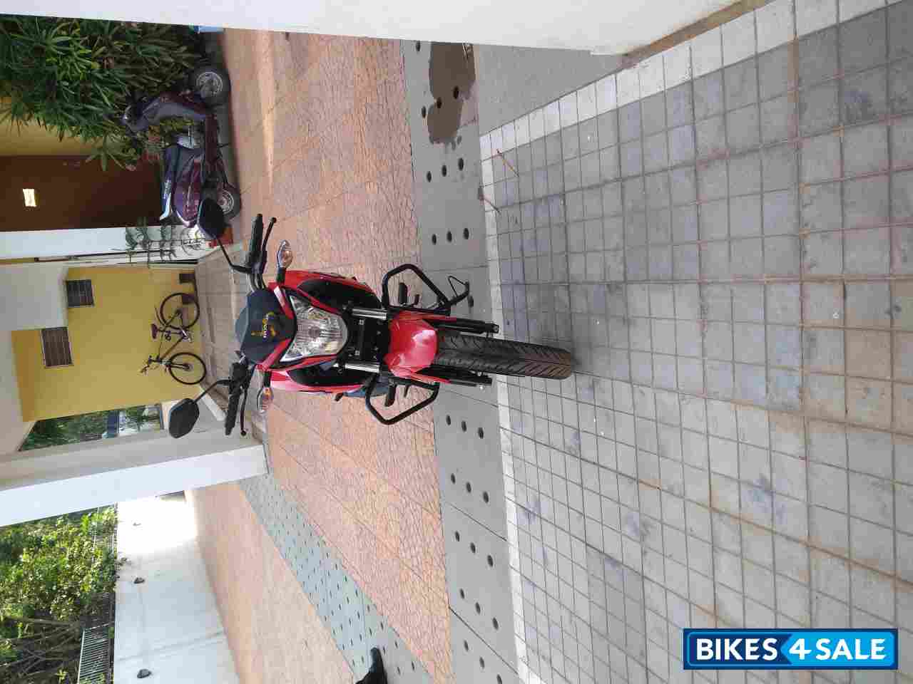 Red Honda CB Hornet 160R