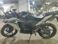 Honda CB150R StreetFire 2015 Model